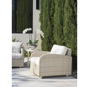 Sand Dune Cream Upholstered Outdoor Lounge Chair