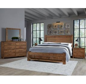 Dovetail Natural Queen Poster Bed with California King Footboard