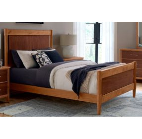 Nordhaven Two Tone Brown Queen Poster Bed