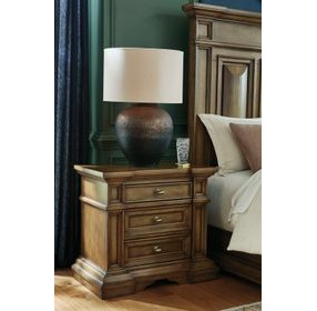 Thoridan Brown 3 Drawer Nightstand with USB Charging