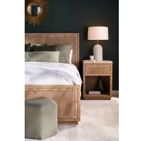 Monterey Hawthorne Light King Panel Bed