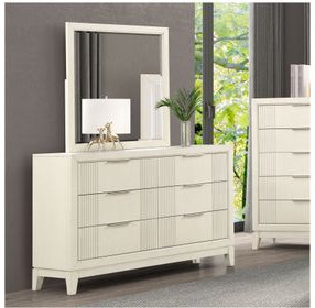 Isadore Antique White 6 Drawer Dresser