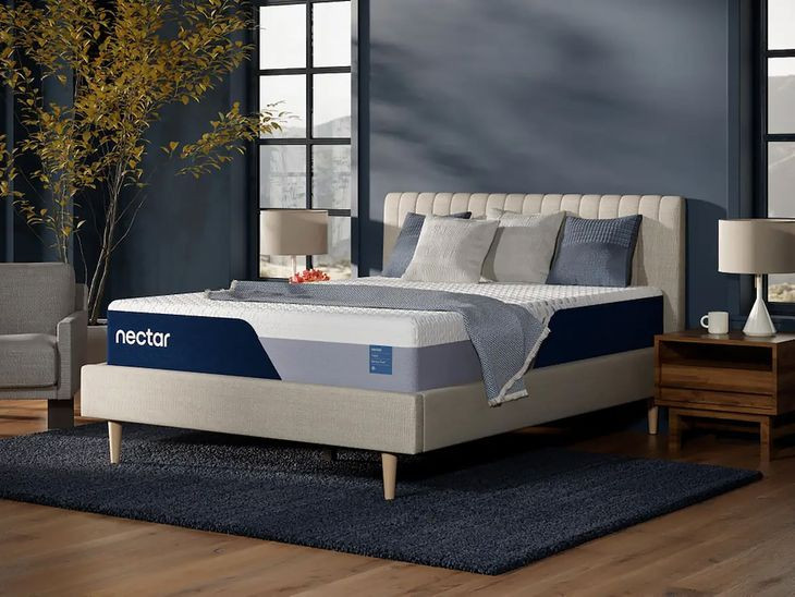 Nectar Classic Memory Foam White Twin Mattress