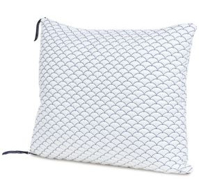 DreamCloudTM Classic White Queen Pillow